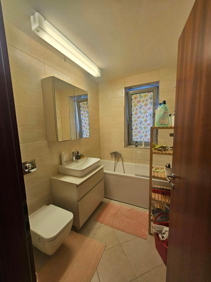 Apartament cu 2 camere semidecomandat în Câmpia Libertății