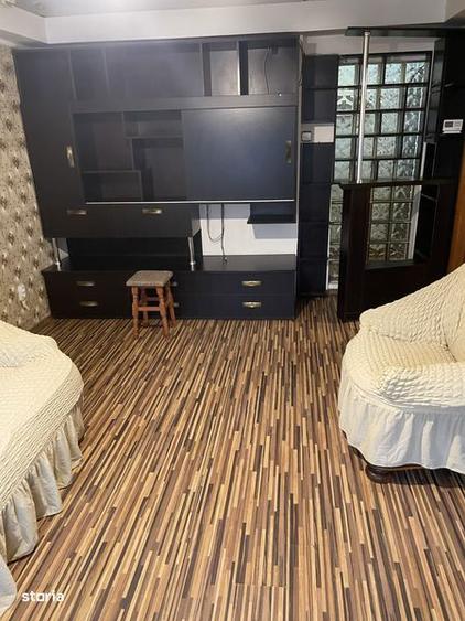 Apartament cu 3 camere în Micro 3