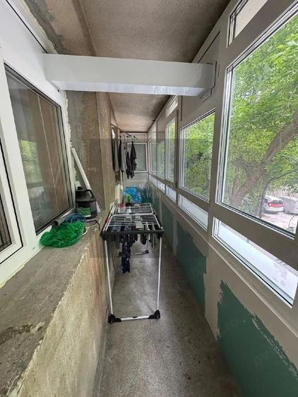 Apartament cu 2 camere semidecomandat în Olteniței