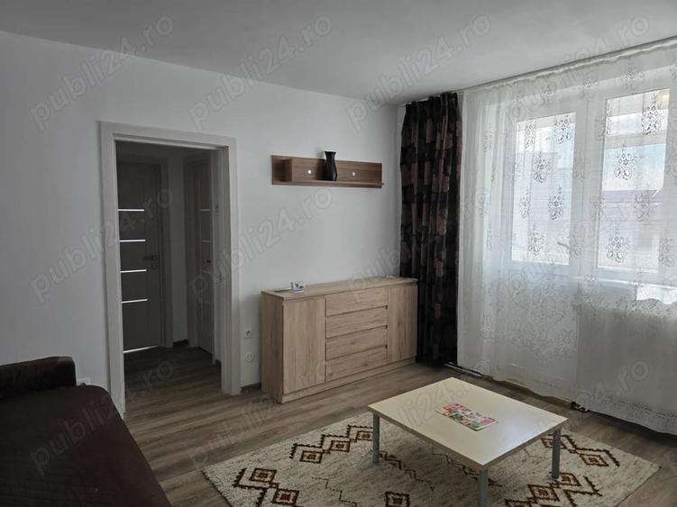 Apartament cu 2 camere semidecomandat în Mihai Viteazul