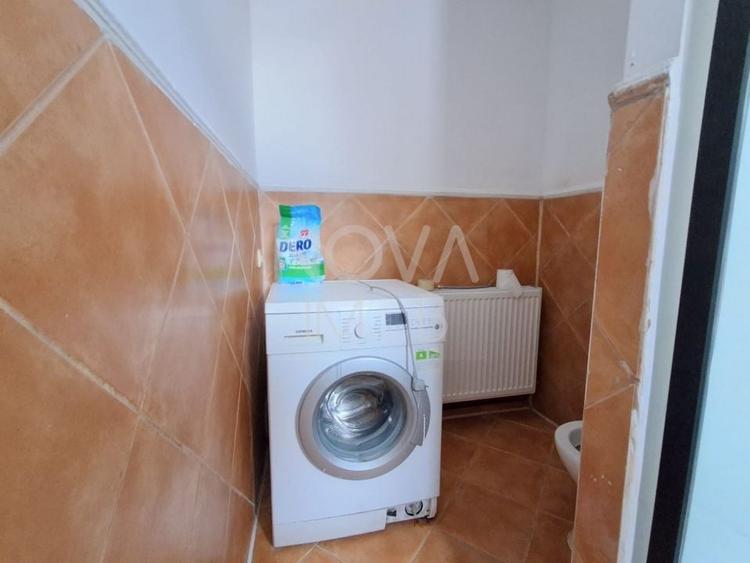 Casă individuală cu 5 camere cu Canalizare în Trei Stejari