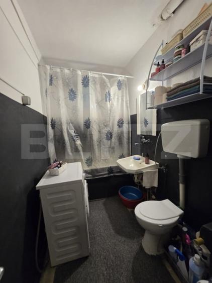 Apartament cu 3 camere decomandat în Tudor