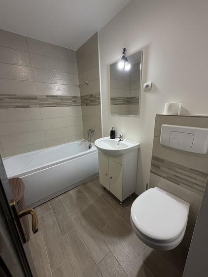 Apartament cu 2 camere decomandat în Republicii
