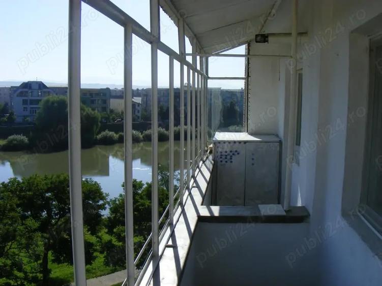 Apartament cu 4 camere decomandat în Lugoj