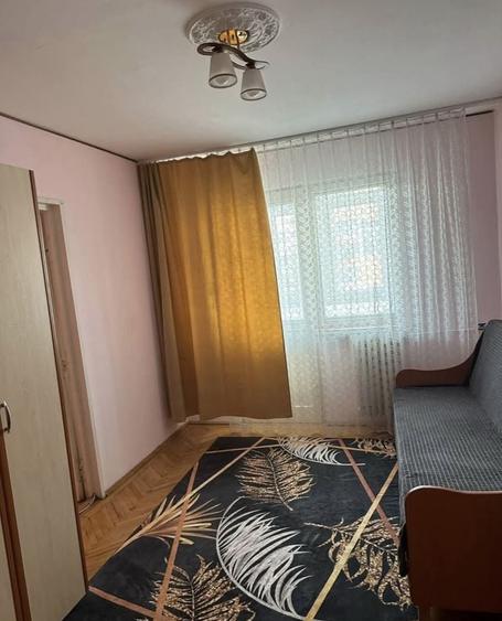 Apartament cu 2 camere decomandat în Ostroveni