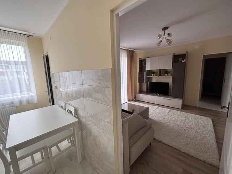 Apartament cu 2 camere semidecomandat în Deve