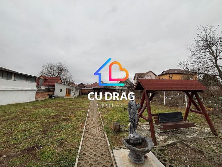 Casă cu 7 camere cu Canalizare în Calea Dumbrăvii