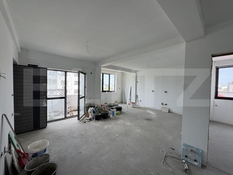 Apartament cu 2 camere decomandat în Exterior Est