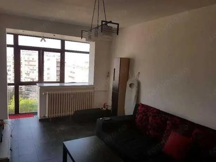 Apartament cu 3 camere decomandat, mobilat în Tineretului