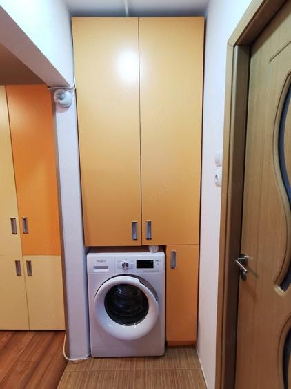 Apartament cu 2 camere decomandat în Plăvăț II