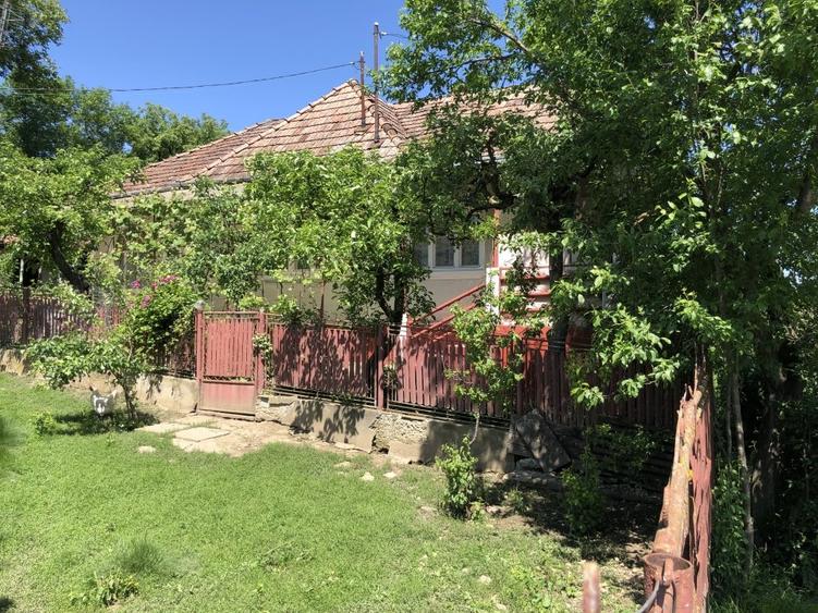 Casă individuală cu 2 camere cu Teren 1350 Mp în Râciu