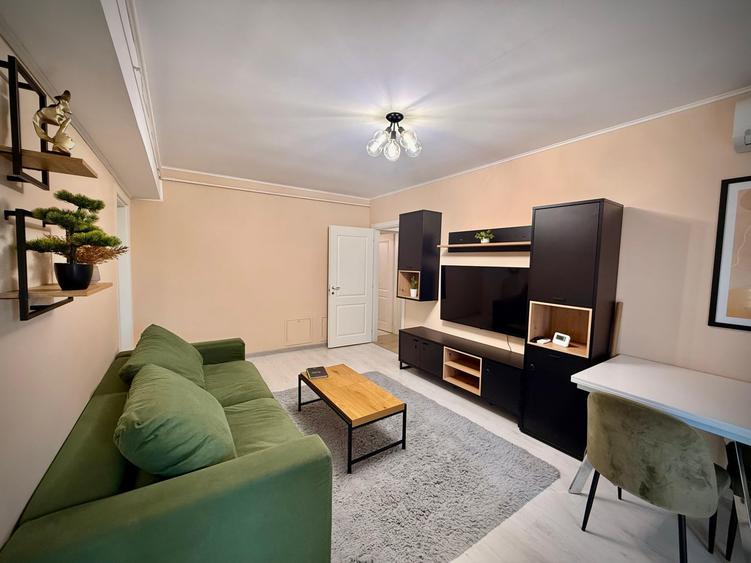 Apartament cu 3 camere, mobilat în Nicolina