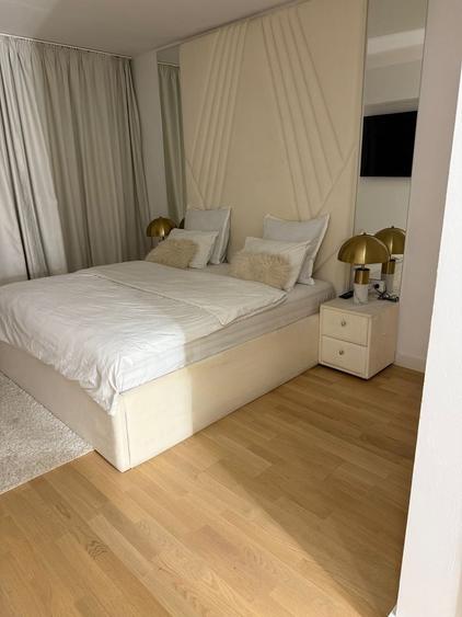 Apartament cu 3 camere decomandat, mobilat în Exterior Vest
