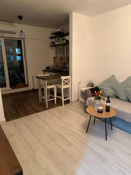 Apartament cu 2 camere semidecomandat în Titan