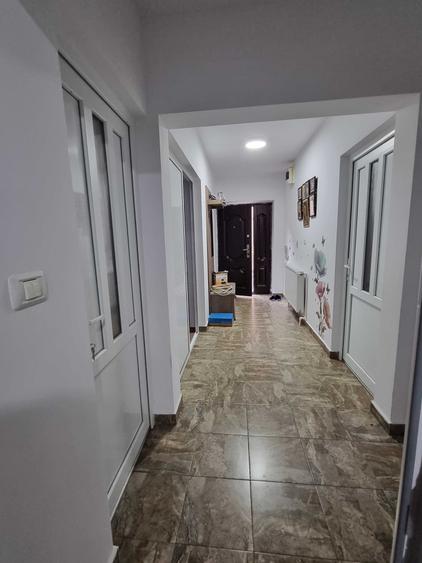 Casă cu 3 camere în Central