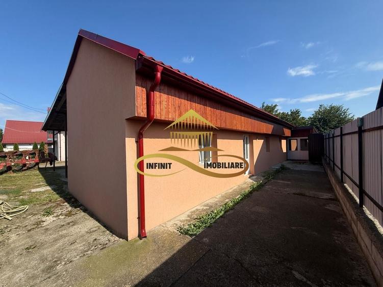 Casă individuală cu 2 camere cu Canalizare în Săucești