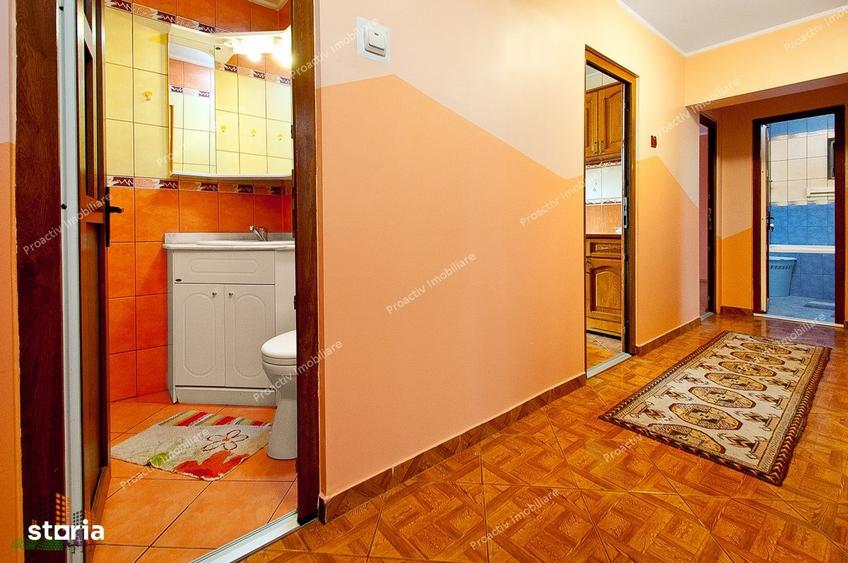Apartament cu 3 camere decomandat, mobilat în Faleză