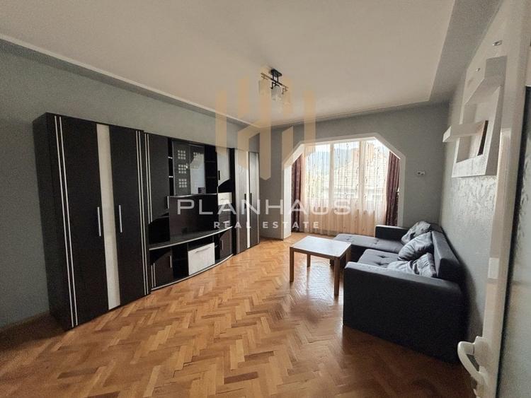 Apartament cu 2 camere decomandat, mobilat în Central