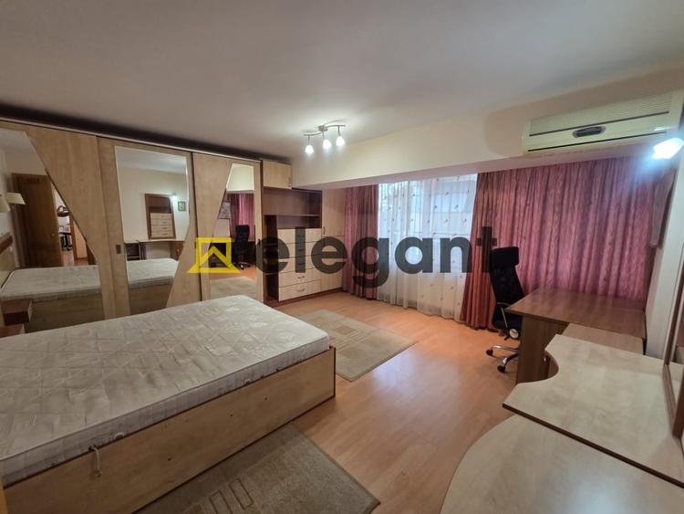 Apartament cu 4 camere decomandat, mobilat în Sărari
