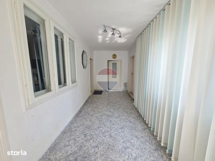 Casă cu 4 camere în Milcovul