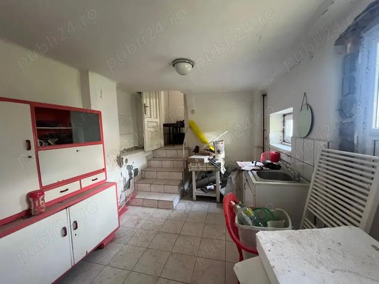 Casă cu 3 camere cu Teren 652 Mp în Pârneava