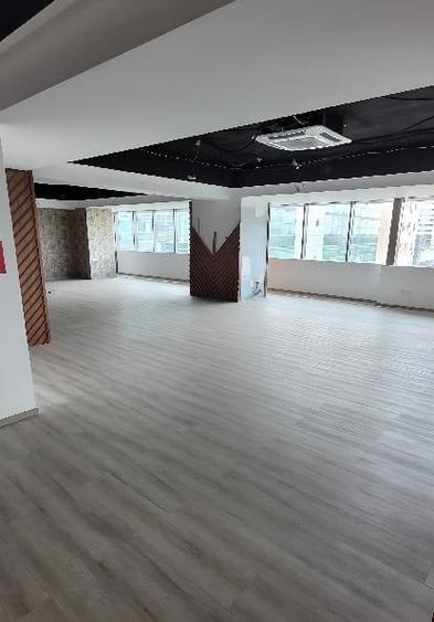 Birou, de 300 mp, în Băneasa