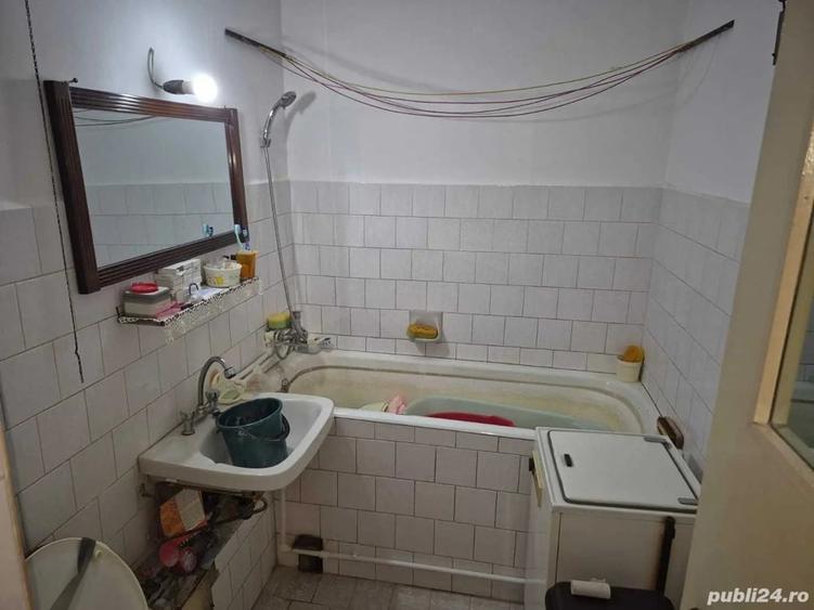 Apartament cu 2 camere decomandat în Sud
