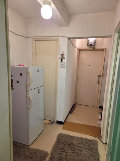 Apartament cu 2 camere semidecomandat în Giurgiului