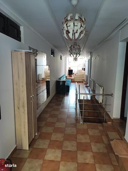 Inchiriez imobil zona Ramuri Tei cu 7 camere - 1