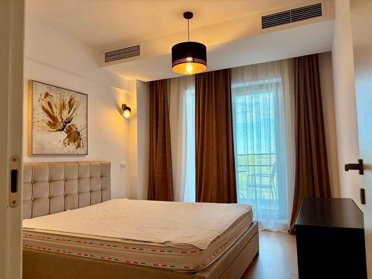 Apartament cu 2 camere semidecomandat, mobilat în P-ta Presei Libere