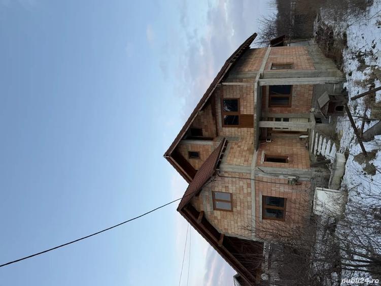 Casă cu Teren 1000 Mp în Râușor