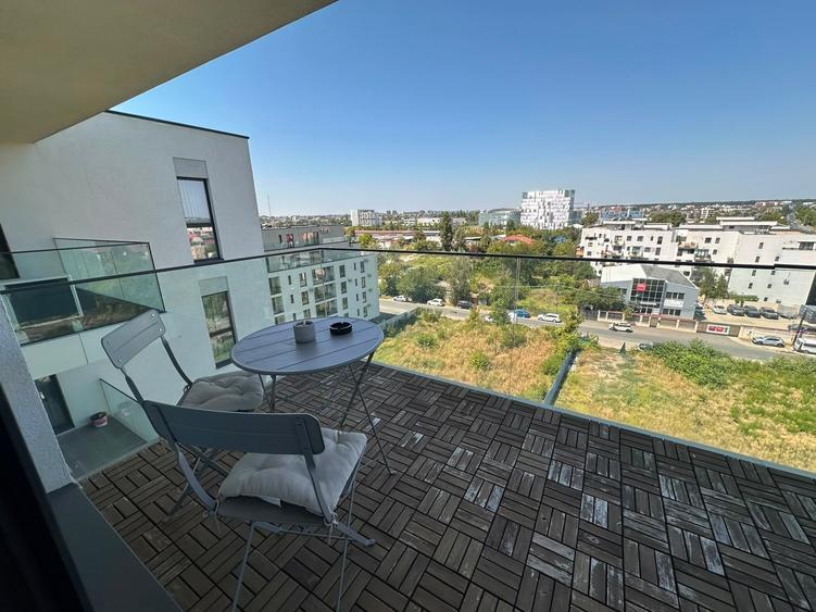 Apartament cu 2 camere semidecomandat în Băneasa