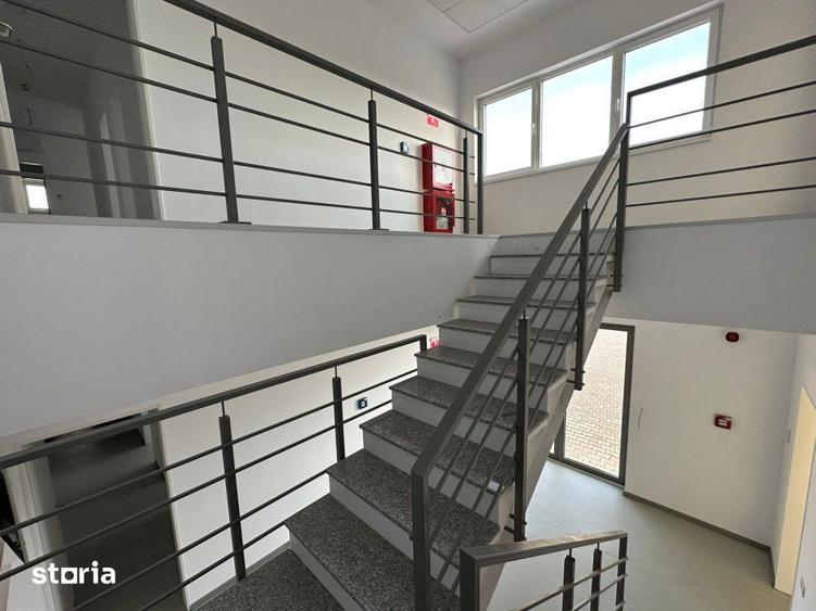 Spațiu comercial, de 1,200 mp, în Ștefăneștii de Jos