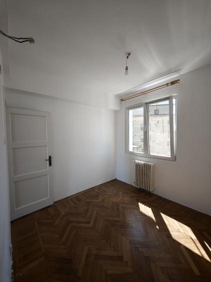 Apartament cu 3 camere, mobilat în Cișmigiu