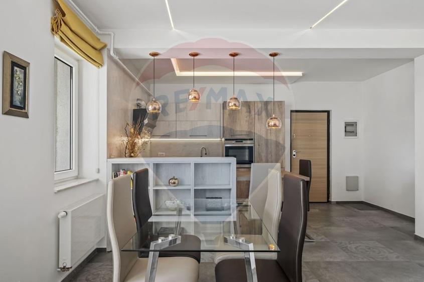 Apartament cu 2 camere semidecomandat, mobilat în Centrul Civic