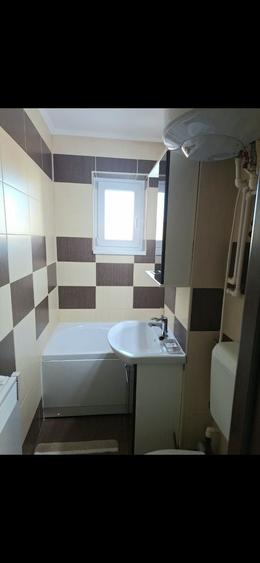 Apartament cu 2 camere nedecomandat în Central