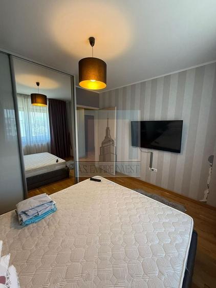 Apartament cu 2 camere decomandat în Tractorul