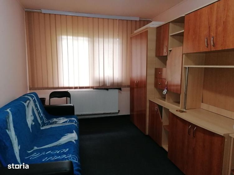 Inchiriez apartament 1 camera 160 euro - 2