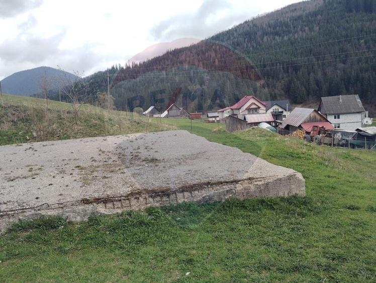 Teren Construcții intravilan de 500 mp, în Cârlibaba