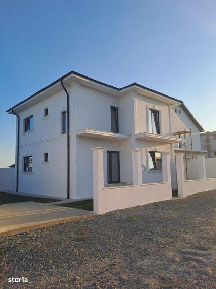 Vila moderna, sustenabila, materiale premium - 4