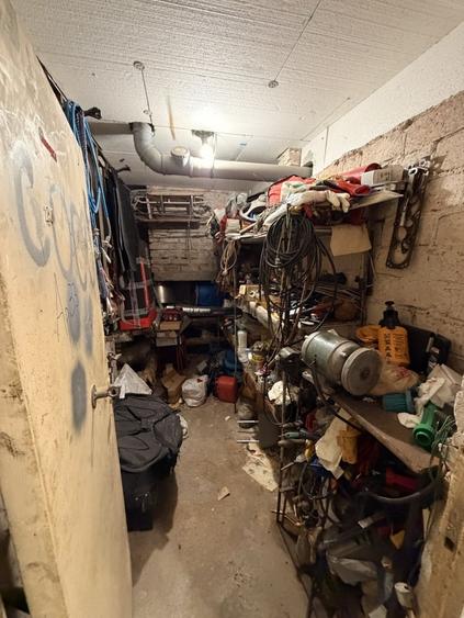 Apartament cu 3 camere semidecomandat, mobilat în Ghencea