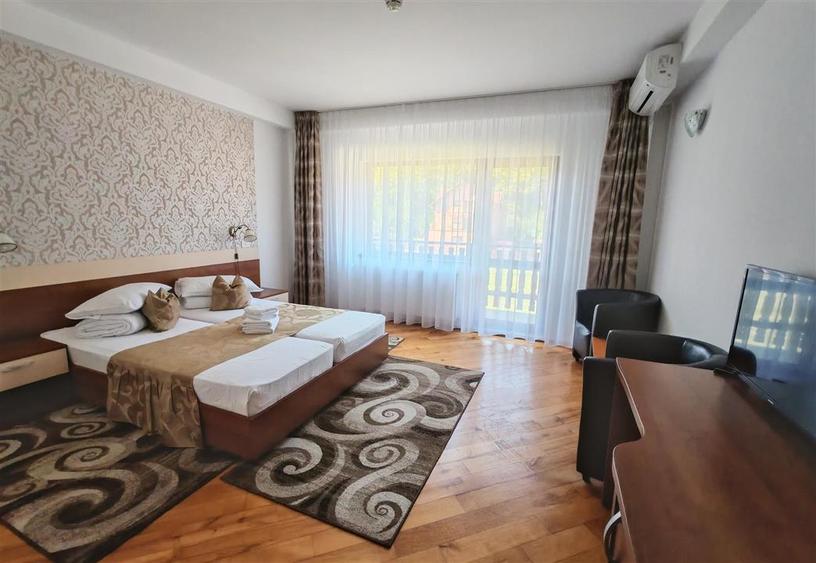 Hotel/Pensiune, de 2,000 mp, în Stațiunea Climaterică Sâmbăta