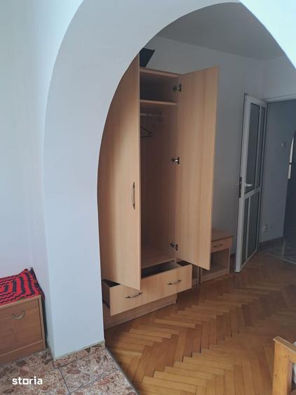 Apartament cu 2 camere decomandat, mobilat în Mircea cel Bătrân