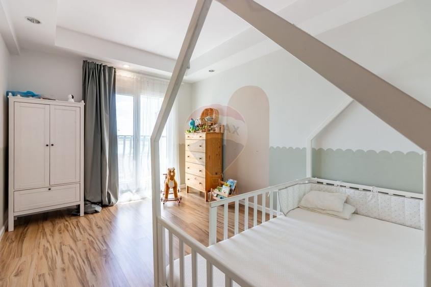 Apartament cu 4 camere de vanzare in Cosmopolis, parcare, terasa 50 mp - 18