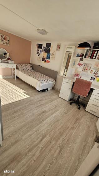 Casă cu 3 camere cu Teren 140 Mp în Central