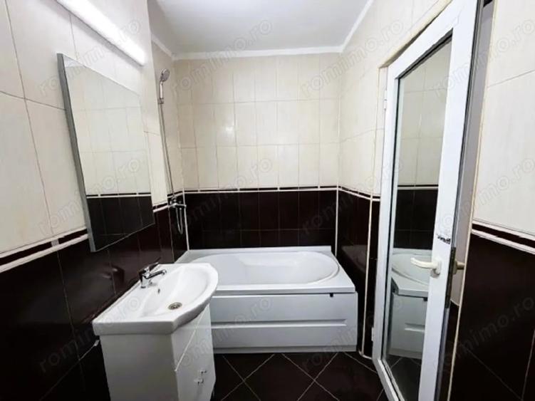 Apartament cu 3 camere decomandat în Nicolae Titulescu