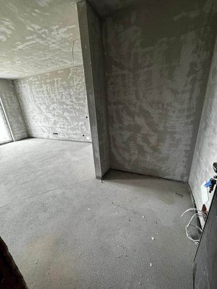 Apartament cu 3 camere semidecomandat în Florești — fotografia 3