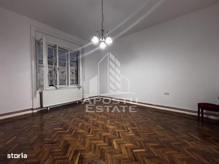 Apartament cu 3 camere în Iosefin