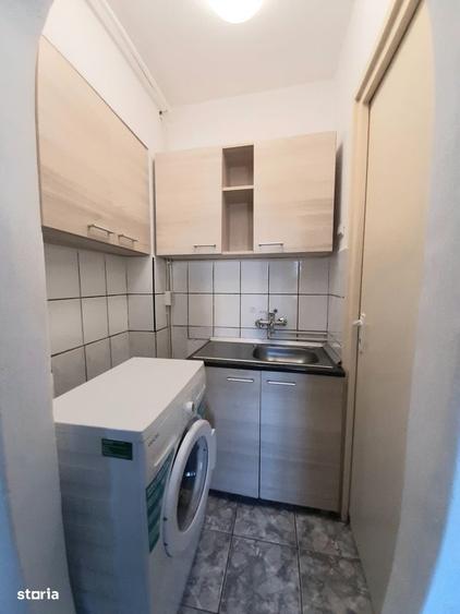Apartament cu 2 camere nedecomandat în Micro 14