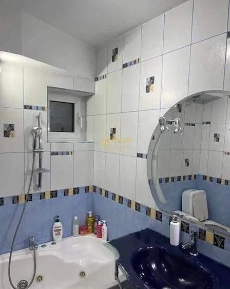 Apartament cu 3 camere decomandat în Semicentral